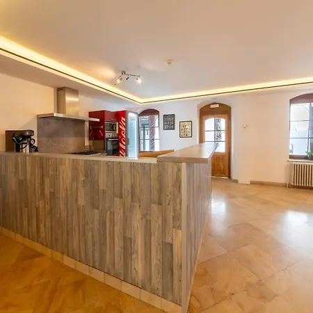 別荘 Grand Ardennes Retreat *